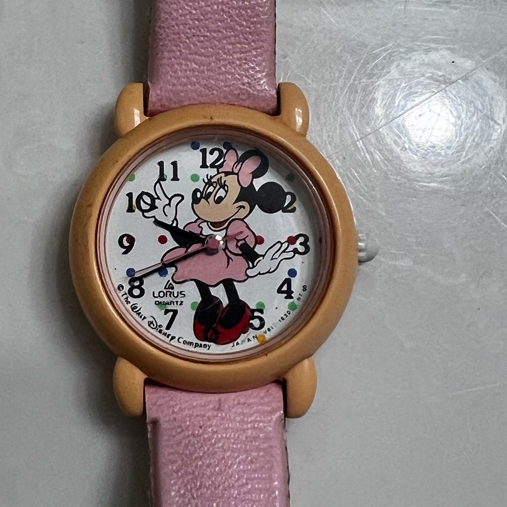 Pink Lorus Minnie Mouse Disney Watch Cool Fun
Vintage 90s Watch